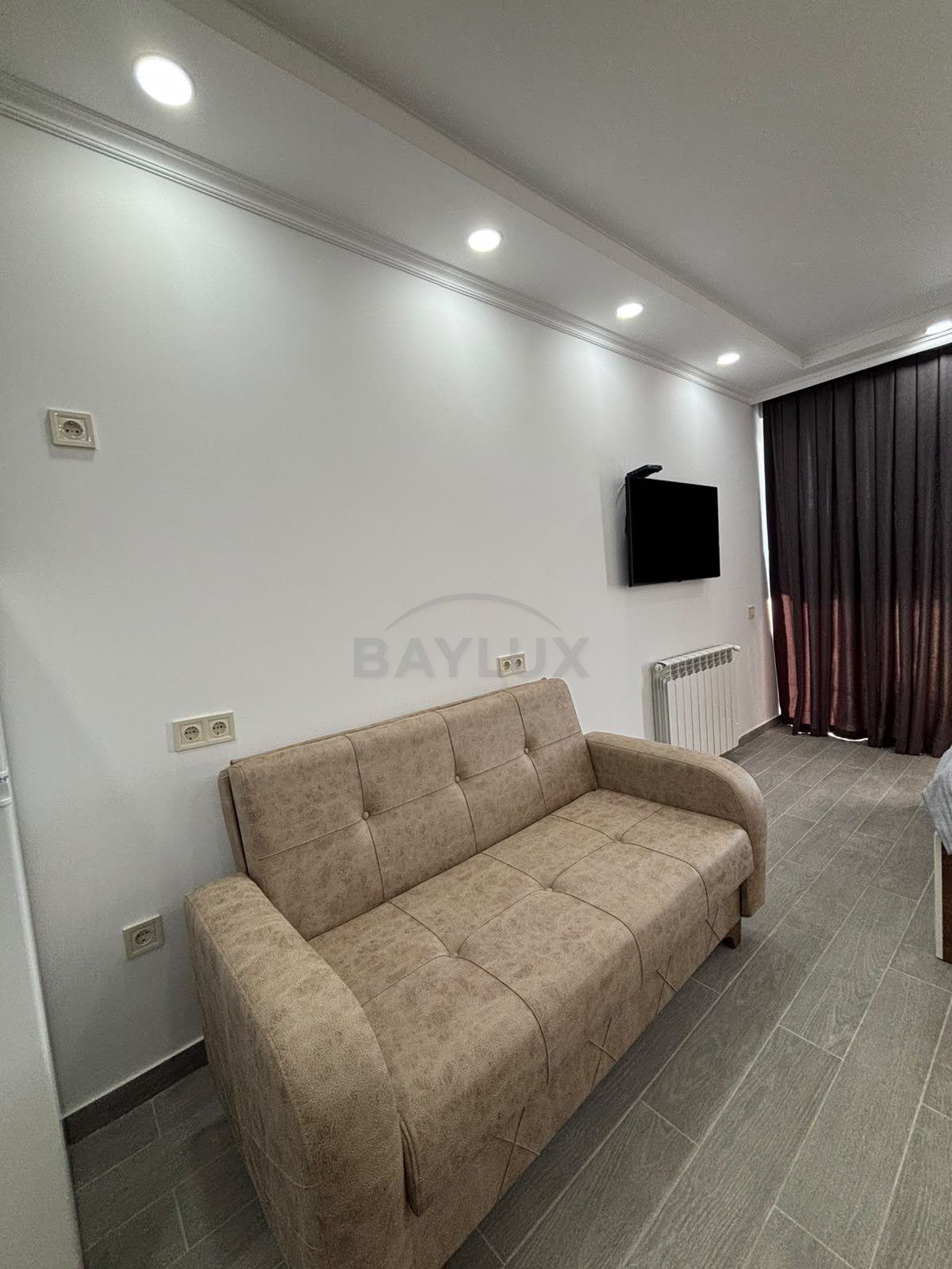 Studio, 38 m² — Shartava 18