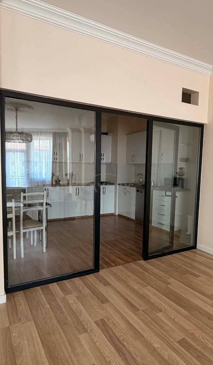 Apartment, 145 m² — St. Tabidze, 56
