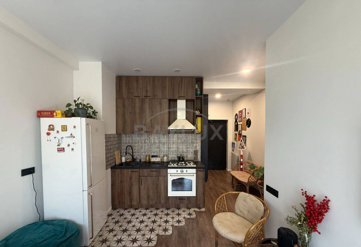 Apartment, 48 m² — St. Khomli 15