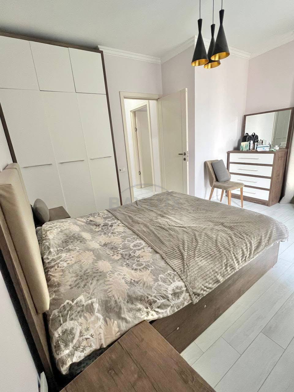 Apartment, 80 m² — St. Zuraba Gorgiladze, 98