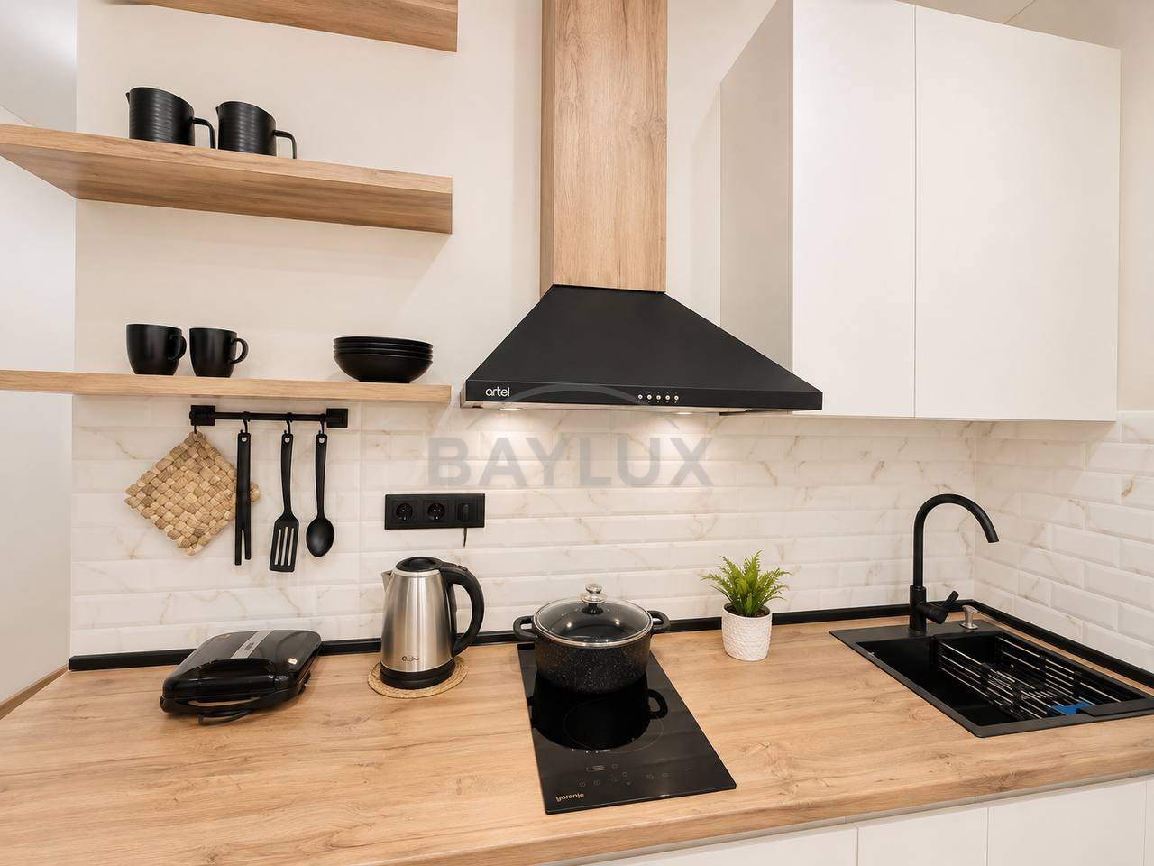Studio, 36 m² — Bagrationi 131a