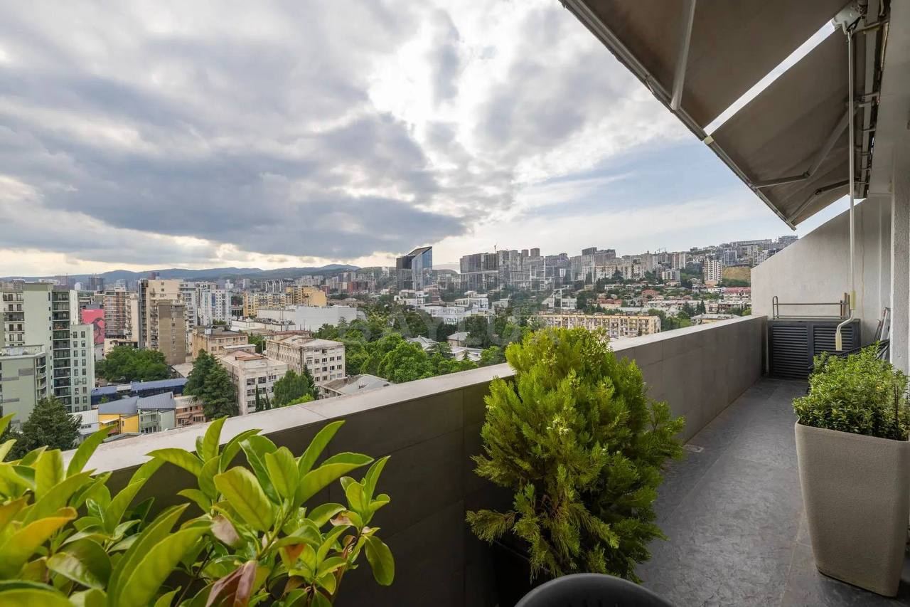 Apartment, 90 m² — Saburtalo