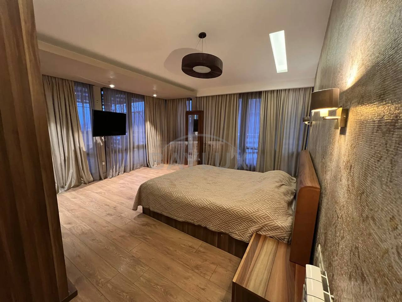 Apartment, 175 m² — St. Krtsanisi 14
