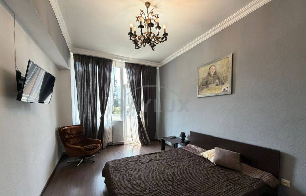 Apartment, 140 m² — St. Tamarashvili 11