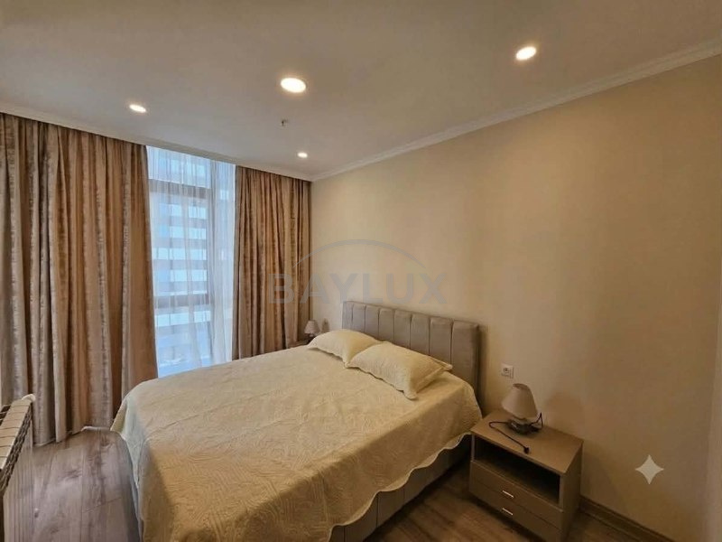 Commercial, 60 m² — Shartava 27
