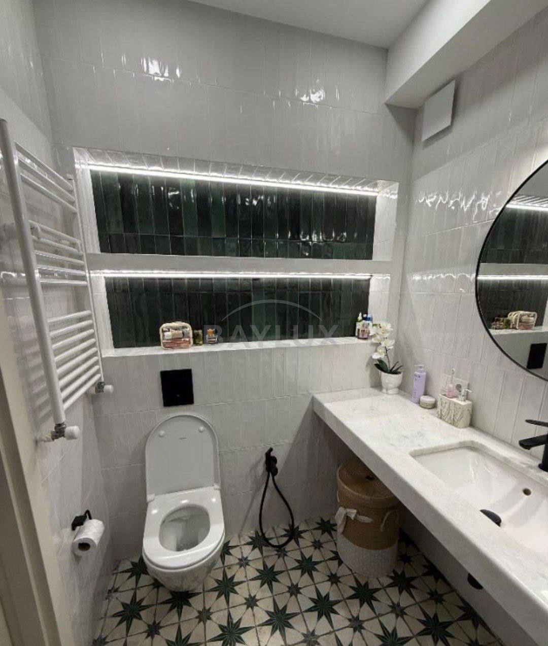 Apartment, 52 m² — St. Politkovskaya 33