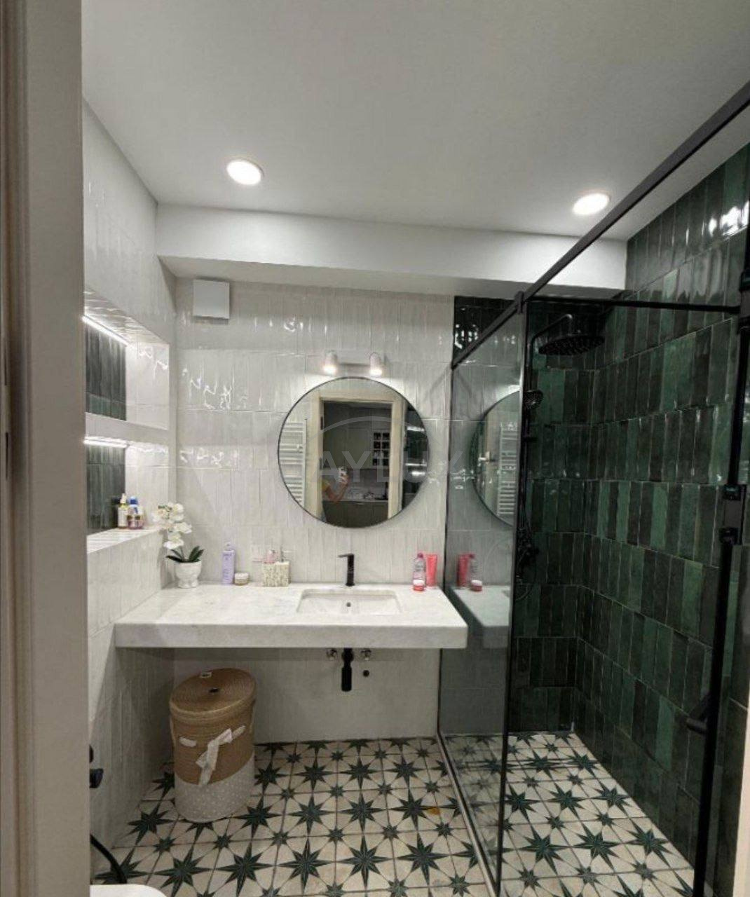 Apartment, 52 m² — St. Politkovskaya 33