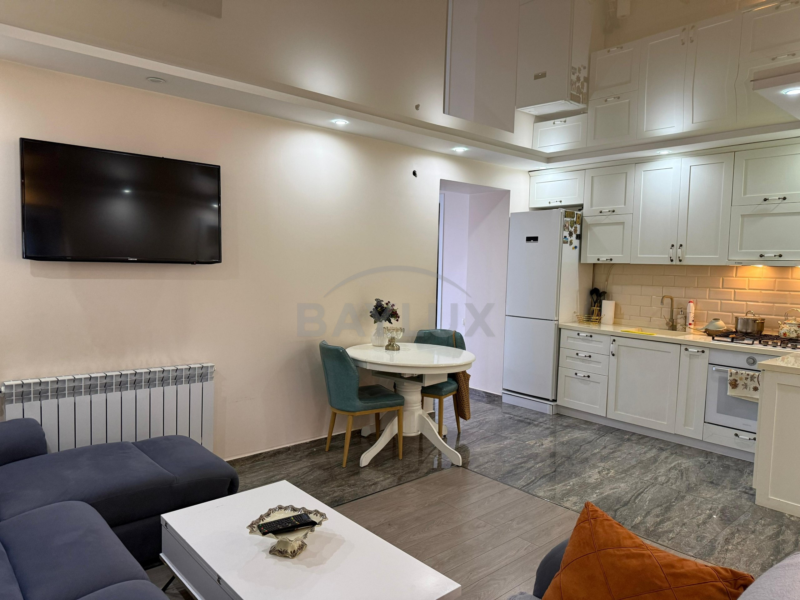 Apartment, 70 m² — St. Rustaveli, 10