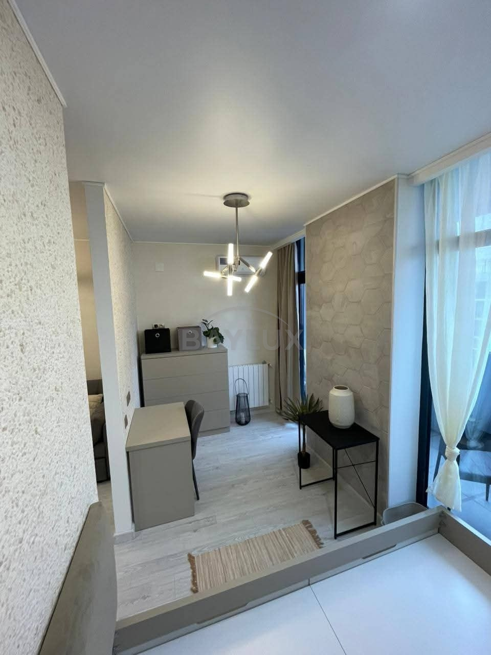 Studio, 37 m² — Shartava 32