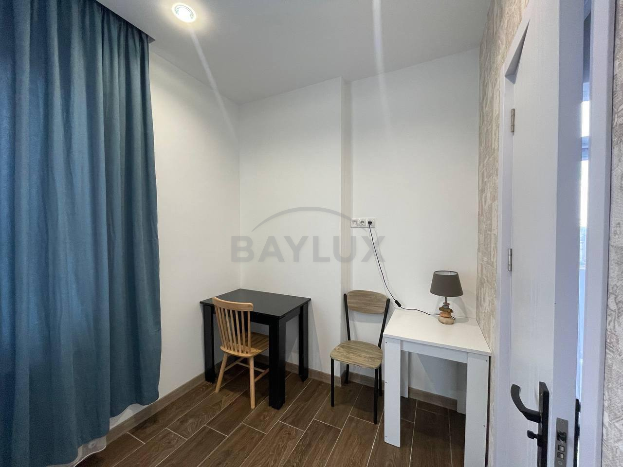 Commercial, 90 m² — Bagrationi 129