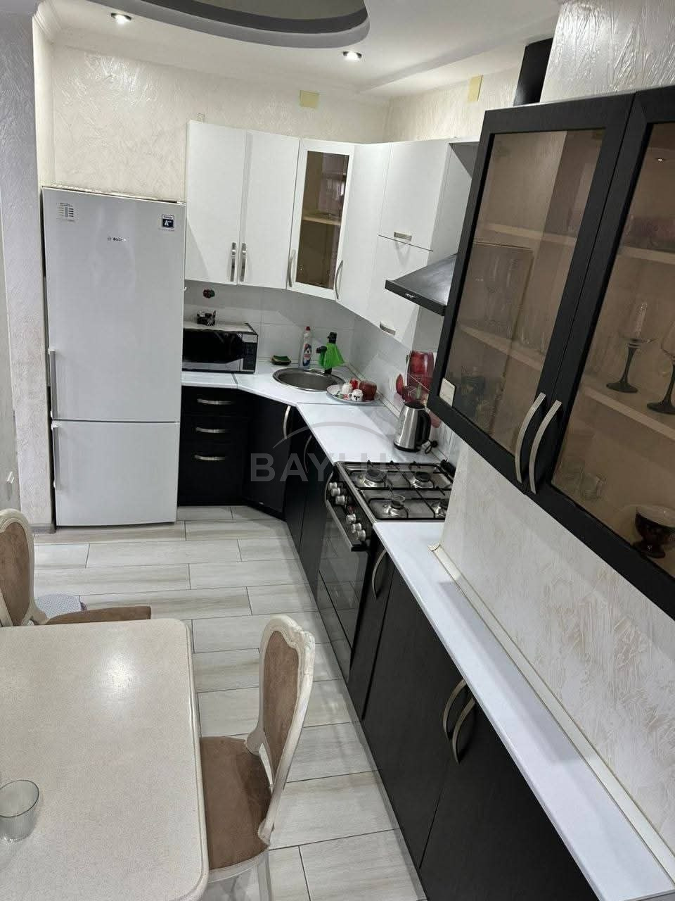 Apartment, 115 m² — St..pirosmani 18