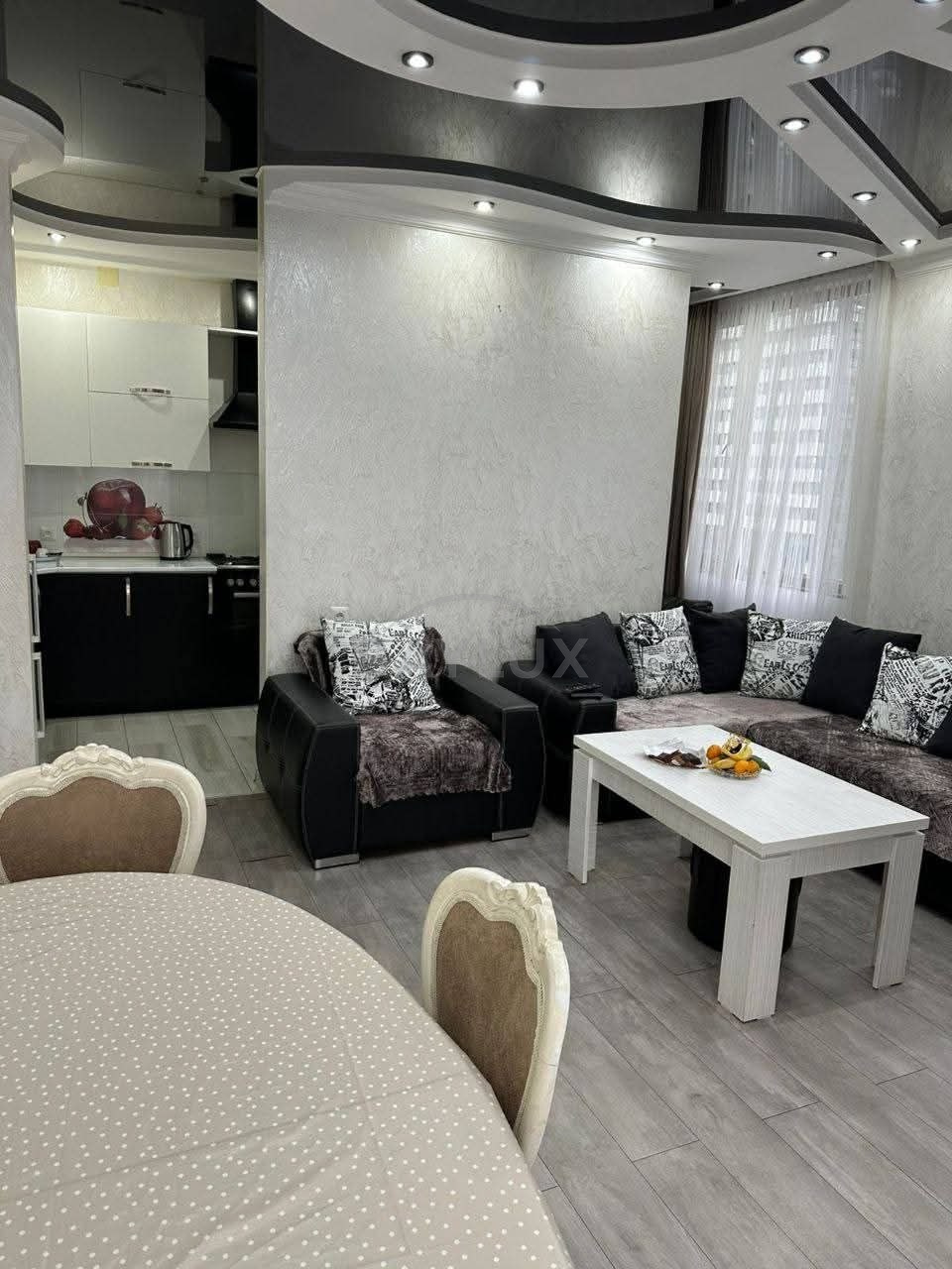 Apartment, 115 m² — St..pirosmani 18