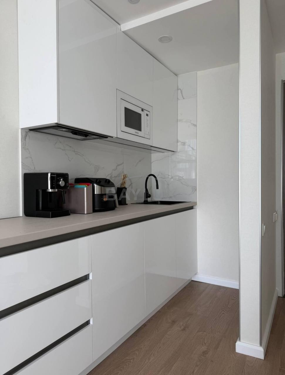 Apartment, 50 m² — Nizharadze 18